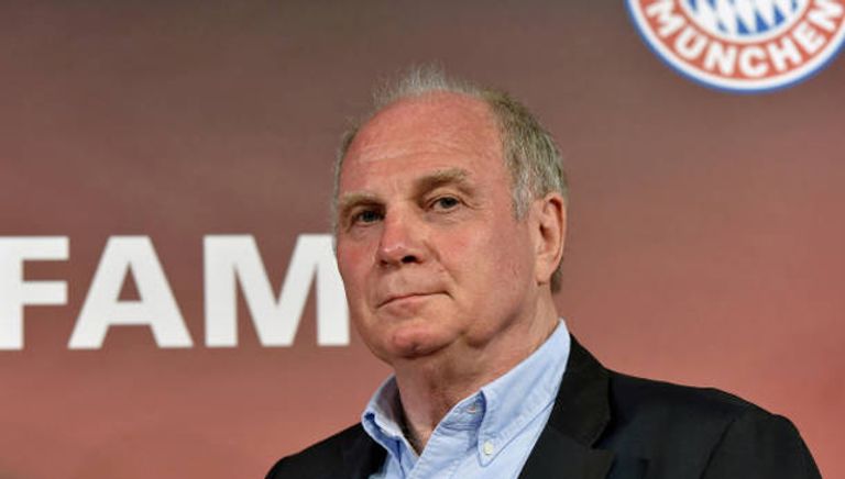 أولي هونيس الكولومبي جيمس رودريجيز