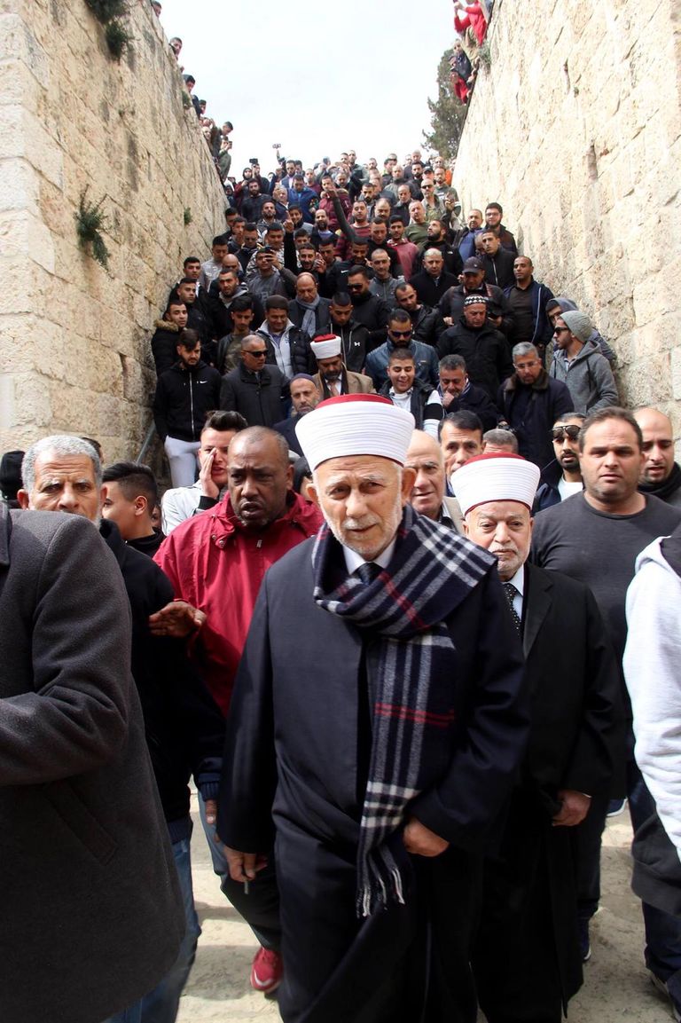 الشيخ سلهب لحظة اعتقاله فجر الأحد