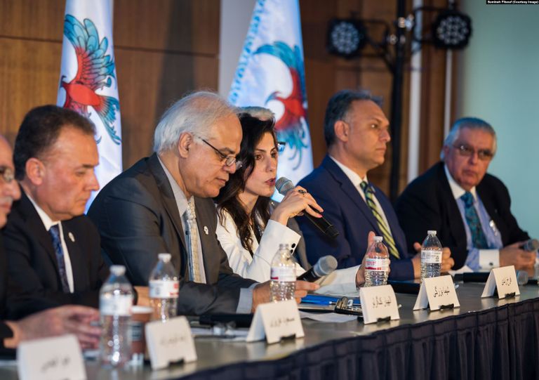 جانب من كلمة رضا بهلوي في جامعة جورج واشنطن