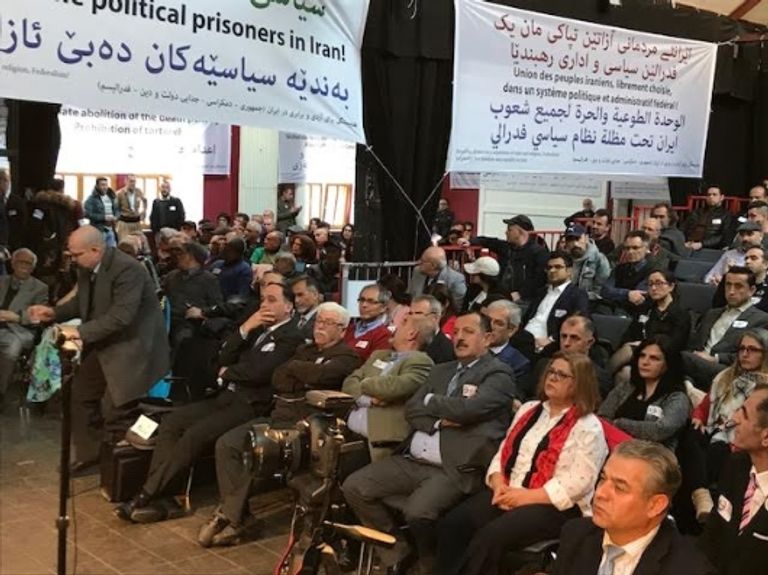 جانب من إعلان الائتلاف المناهض لولاية الفقيه