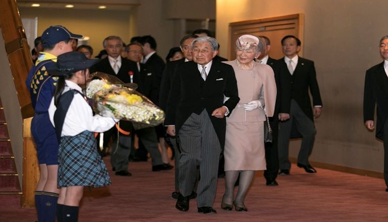 الإمبراطور الياباني أكيهيتو يلقي كلمته