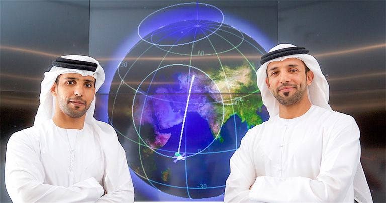 رائدا الفضاء الإماراتيان هزاع المنصوري وسلطان النيادي