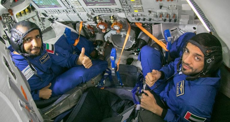 رائدا الفضاء الإماراتيان هزاع المنصوري وسلطان النيادي