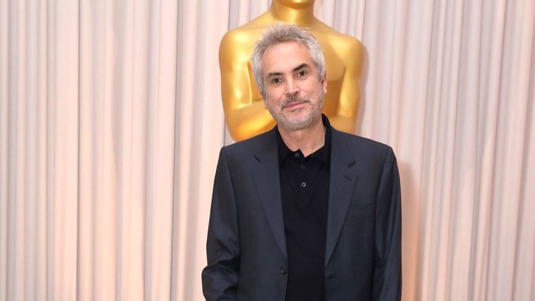 متوجاً بـأوسكار أفضل مخرج.. ألفونسو كوارون سينمائي بدرجة فيلسوف