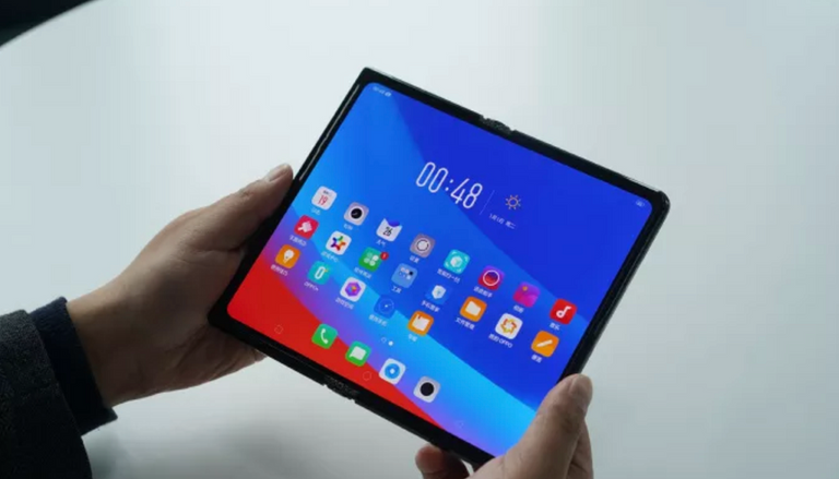 هاتف أوبو القابل للطي