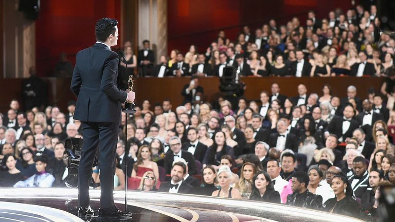 رامي مالك يفوز بجائزة أوسكار أفضل ممثل