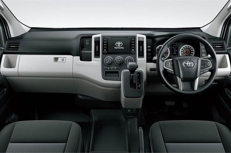 تويوتا تطرح طرازا جديدا من "Hiace" العائلية