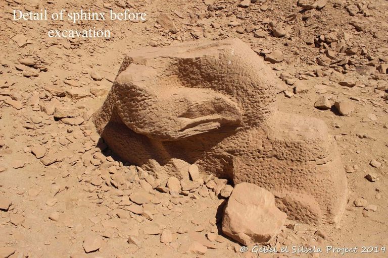 مدخل ورشة صناعة العناصر المعمارية