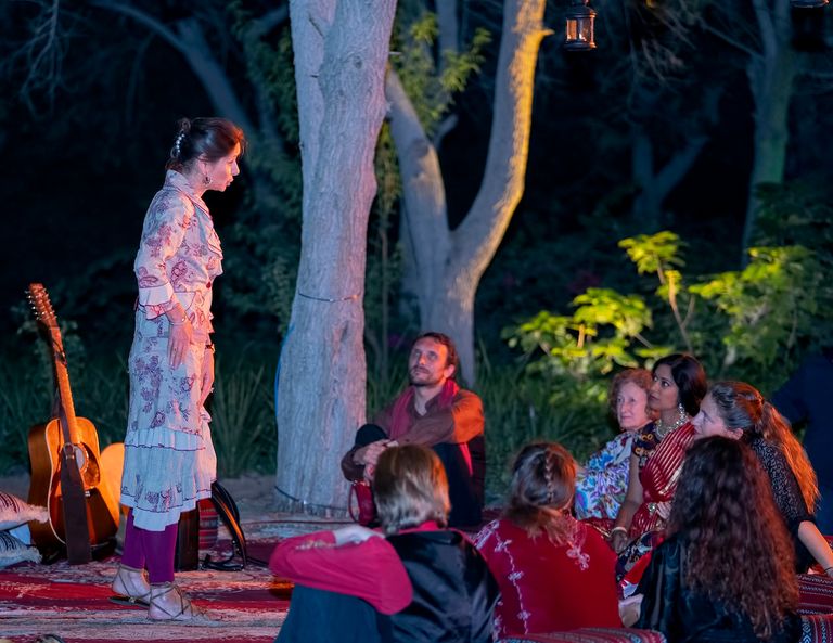 الشارقة تستضيف نخبة من رواة العالم