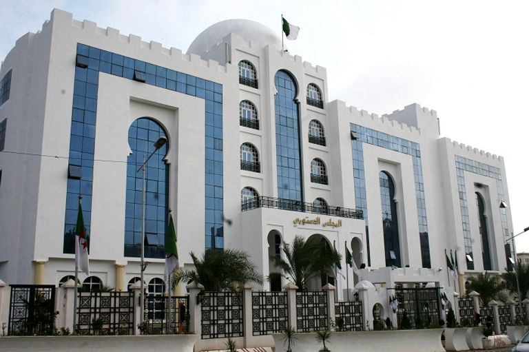 مقر المجلس الدستوري الجزائري - أرشيفية مكتب رئيس الجمهورية في الجزائر داخل قصر المرادية الرئاسي - أرشيفية