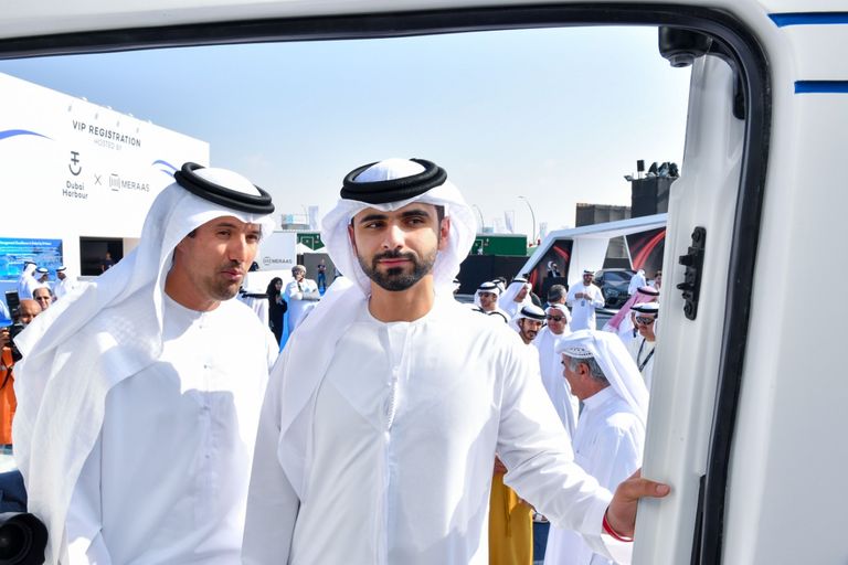حمدان بن محمد يزور معرض دبي العالمي للقوارب