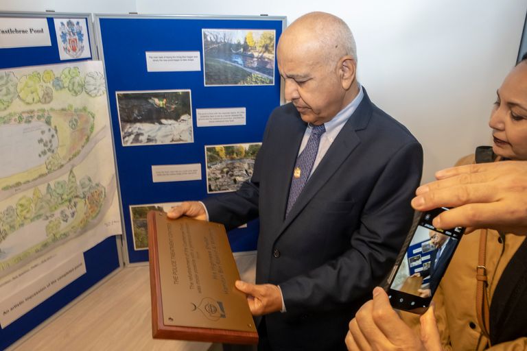 افتتاح قاعة آل مكتوم للمؤتمرات بمركز علاج الشرطة في اسكتلندا