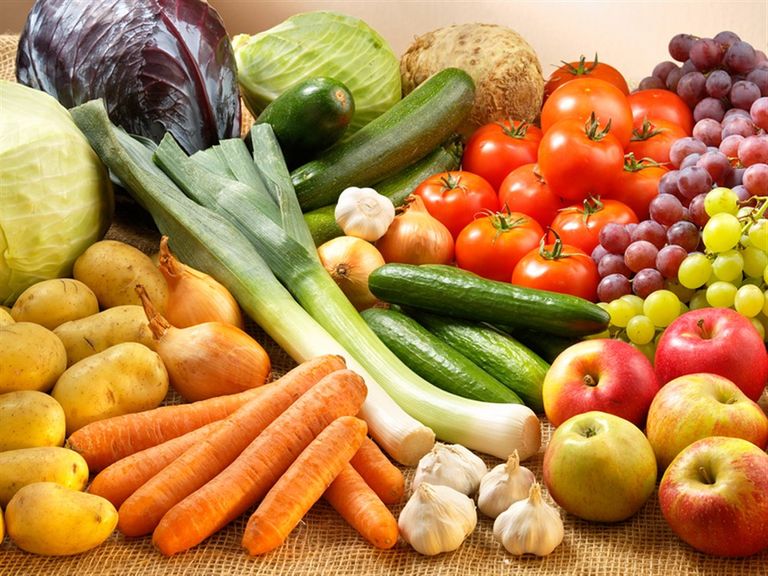 تناول السوائل الدافئة يحسن حركة الأمعاء