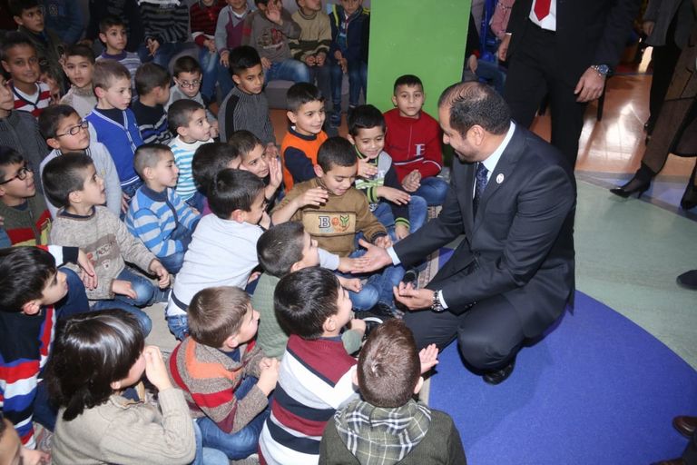 سفير الإمارات يتفقد مشاريع "دار الأيتام الإسلامية" بلبنان