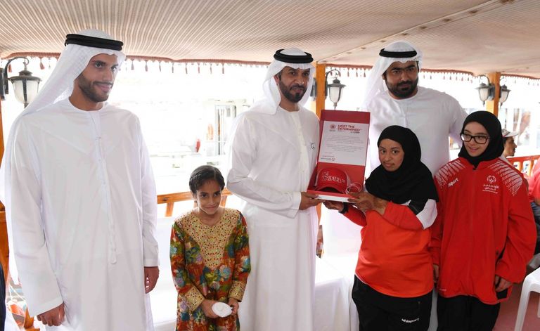 الشيخ خليفة بن محمد بن خالد آل نهيان مع أصحاب الهمم