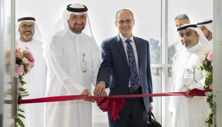 افتتاح مختبرات الابتكار في علوم المواد بجامعة الإمارات