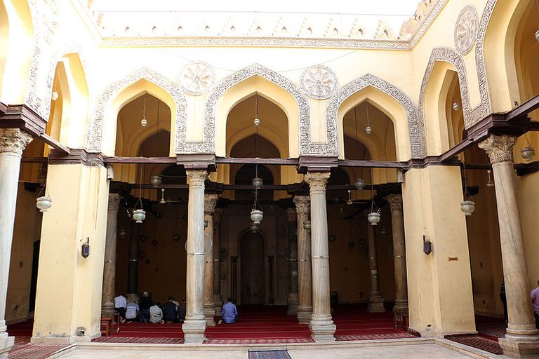 جامع الأقمر بشارع المعز لدين الله الفاطمي