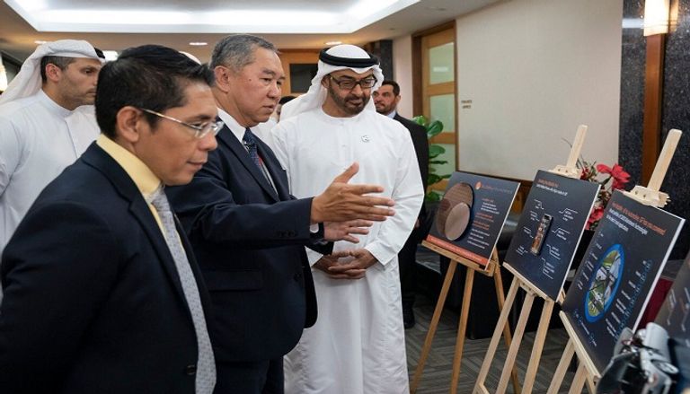 محمد بن زايد يزور مصنع غلوبل فاوندريز