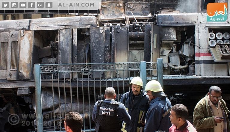 الحريق اندلع نتيجة اصطدام جرار بصدادة في محطة قطارات مصر