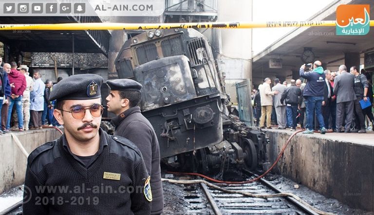 الحريق اندلع نتيجة اصطدام جرار بصدادة في محطة قطارات مصر