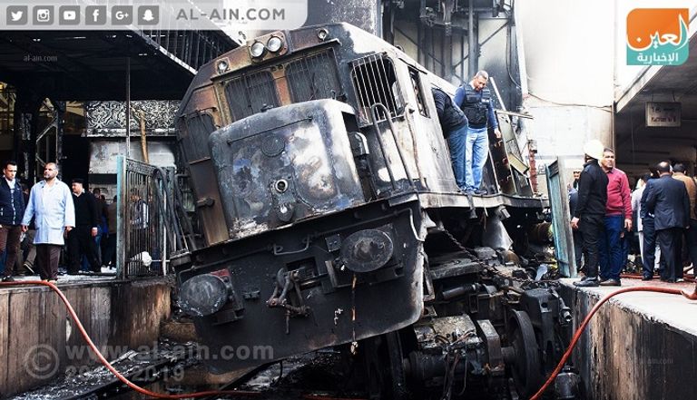 الحريق اندلع نتيجة اصطدام جرار بصدادة في محطة قطارات مصر