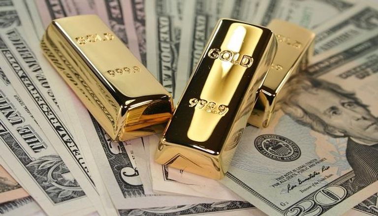 أسعار الذهب انخفضت مع صعود قيمة الدولار 