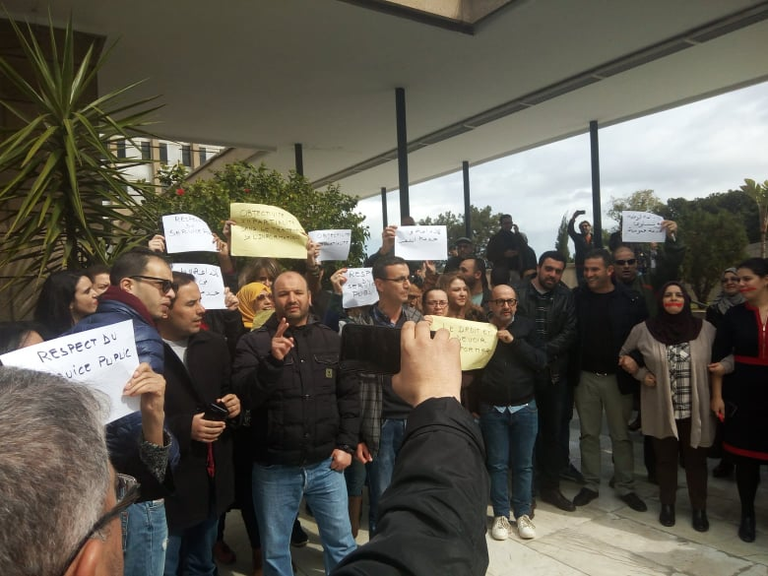 وقفة احتجاجية لصحفيي الإذاعة الجزائرية