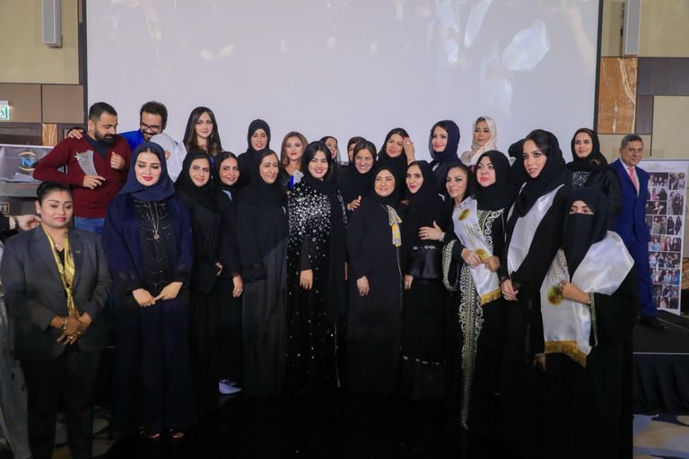 الإماراتية منى المنصوري تحصد 4 جوائز في احتفالية أكثر النساء تميزاً