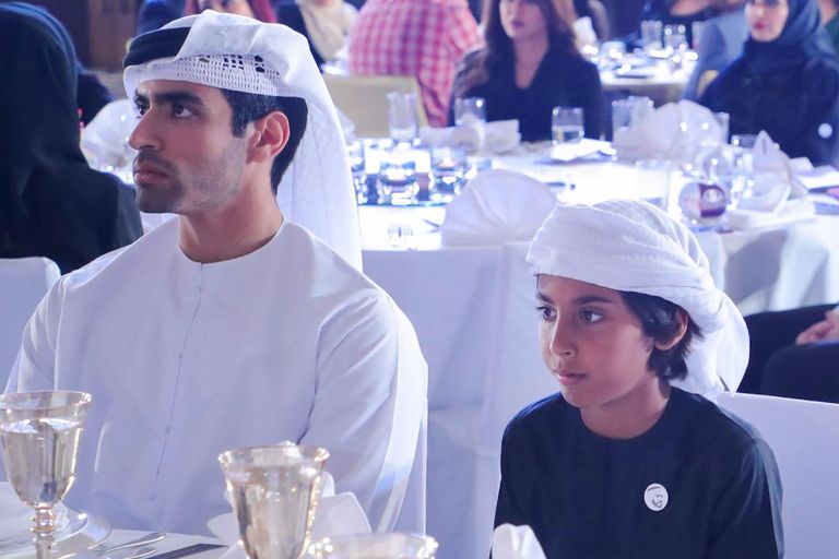 الإماراتية منى المنصوري تحصد 4 جوائز في احتفالية أكثر النساء تميزاً