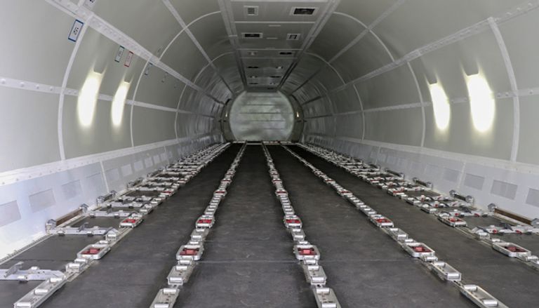 جانب من احتفالية استلام طائرة الشحن العملاقة