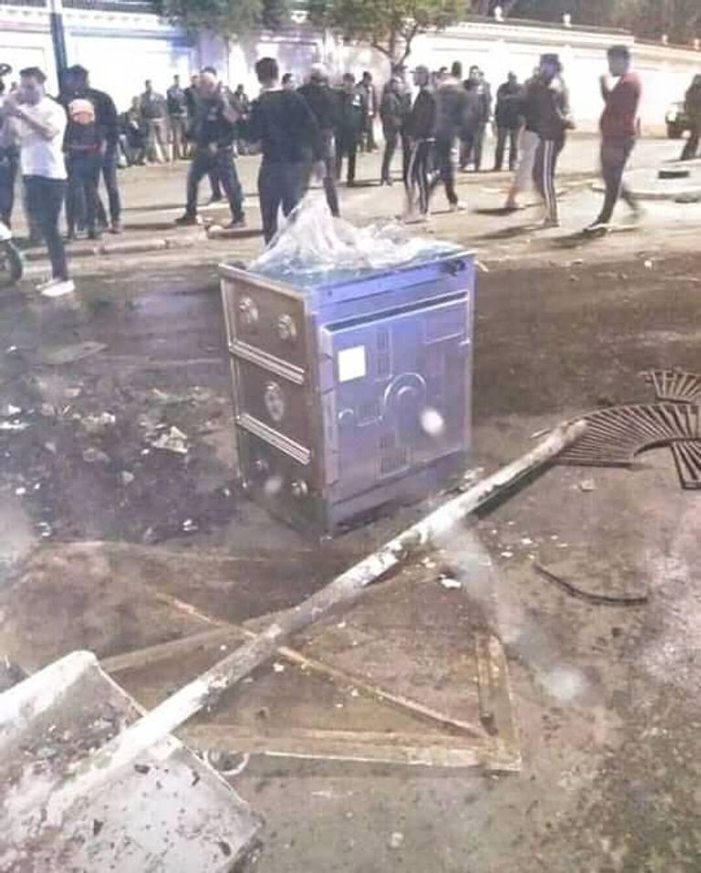 بعض أعمال التخريب في الجزائر العاصمة