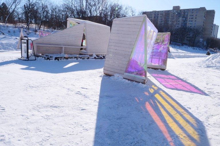 حلبة تزلج طبيعية على الجليد