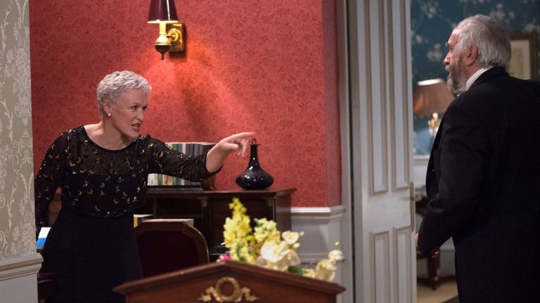 مشهد من فيلم "الزوجة"