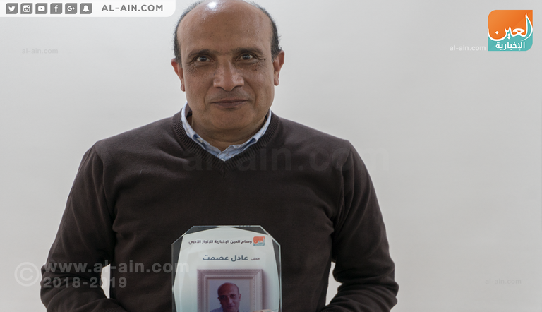 الروائي المصري عادل عصمت