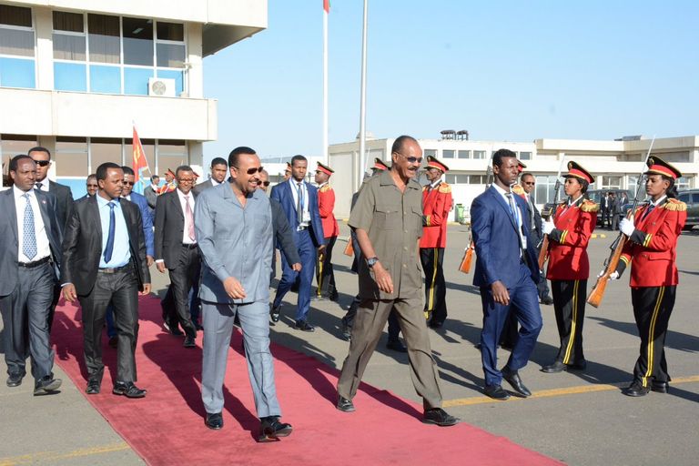 الرئيس الإريتي أسياس أفورقي ورئيس الوزراء الإثيوبي آبي أحمد