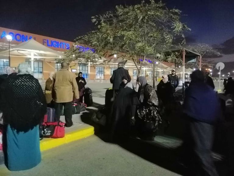 مطار القاهرة يستقبل ألف معتمر فلسطيني