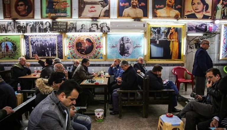 مقهى كوكب الشرق يقاوم الاندثار في بغداد