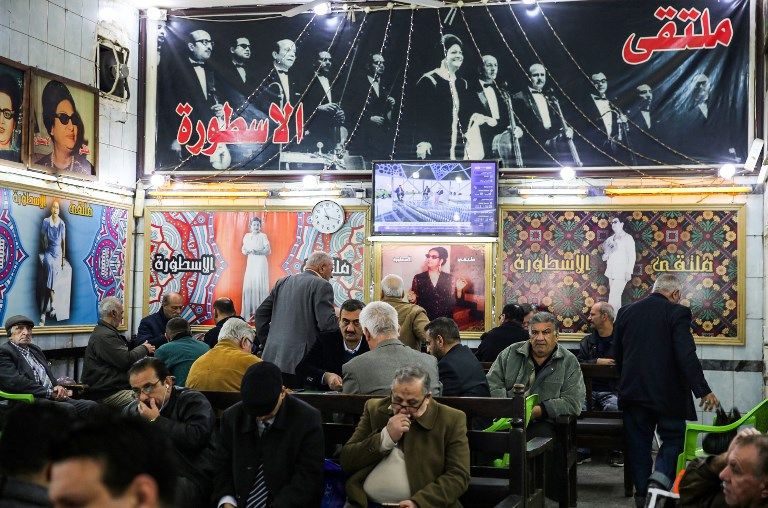 مقهى كوكب الشرق يقاوم الاندثار في بغداد