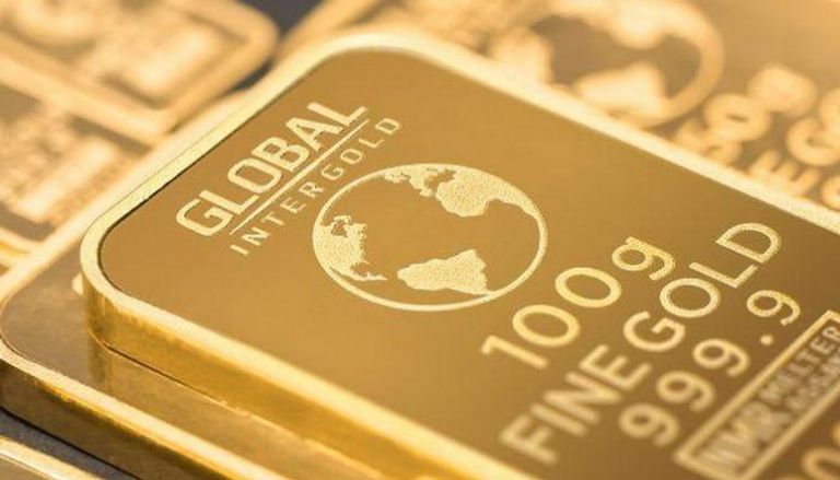 الذهب يستقر قرب أدنى مستوى في 5 أسابيع مع تعزز الدولار