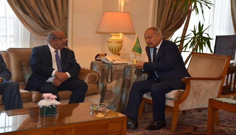 اجتماع أبو الغيط ووزير الشؤون الخارجية الجزائري