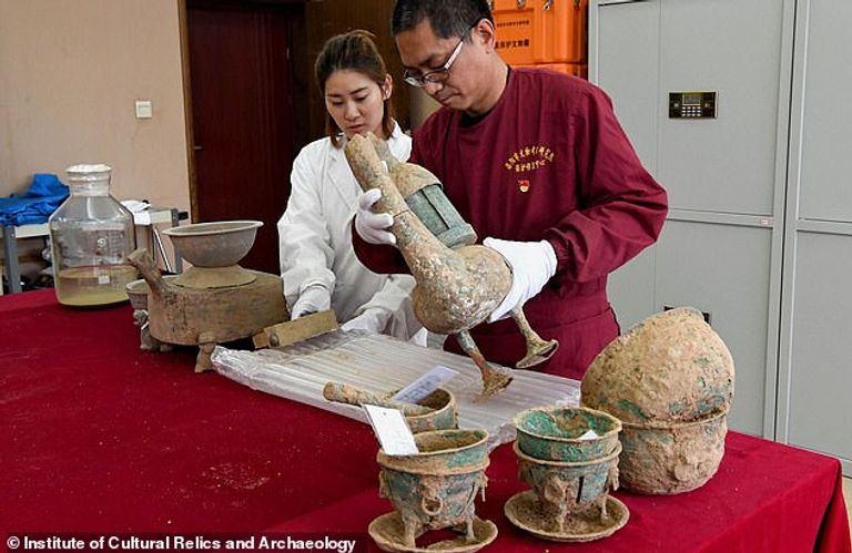 يتكون المشروب من نترات البوتاسيوم بصفة أساسية