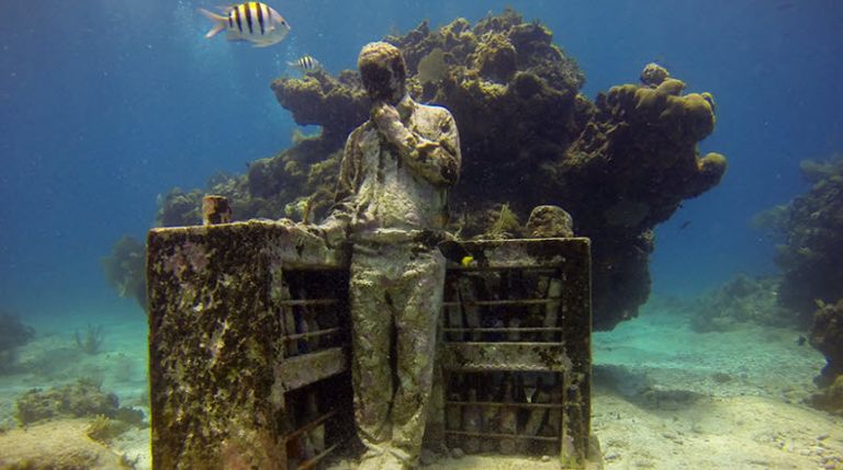 متحف القلوب المحطمة