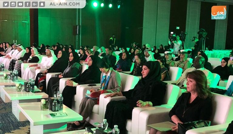انطلاق الدورة الثانية من مؤتمر المرأة الإماراتية في أبوظبي