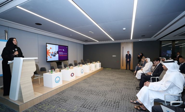 "دبي الذكية" تنظم ورشة عمل "المدينة اللانقدية"