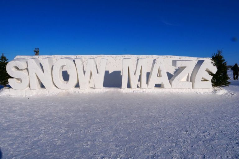 بالصور.. أكبر متاهة ثلجية في العالم تستقطب السياح في كندا - صورة 1