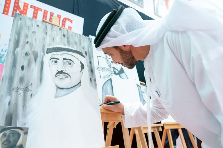 عبدالله بن زايد يدشن أول منطقة حرة إبداعية في كليات التقنية بدبي