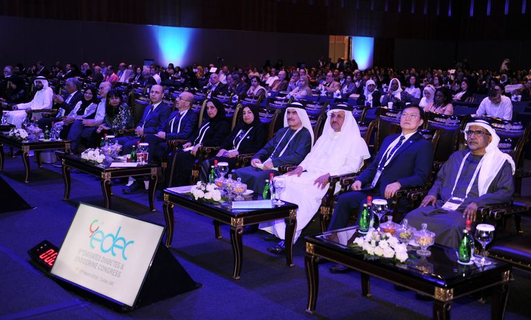 جانب من أعمال مؤتمر الإمارات الـ9 لأمراض السكري والغدد الصماء
