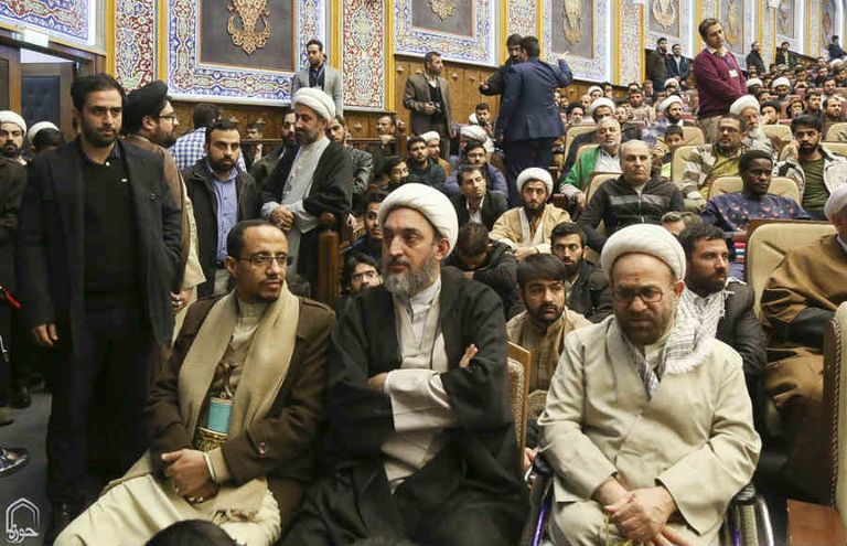 عناصر مليشيا الحوثي تظهر في طهران خامنئي يحشد مليشياته في الخارج لمواجهة غضب الشعب بالداخل