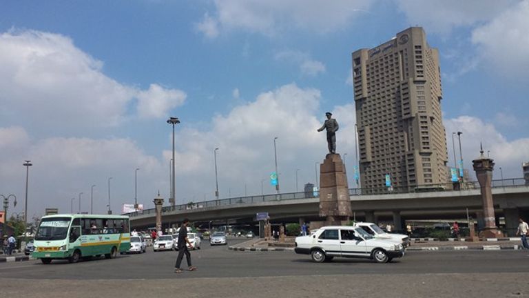 ميدان الشهيد عبد المنعم رياض بوسط القاهرة الفريق عبدالمنعم رياض على الجبهة - صورة أرشيفية