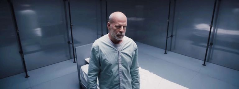 "جلاس".. أداء تمثيلي كبير لحكاية سينمائية ضلت طريقها